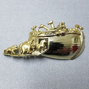 Ajc Noah's ark brooch